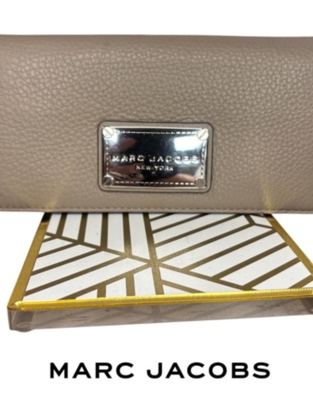 Marc Jacobs Pebbled Leather Wallet in Taupe